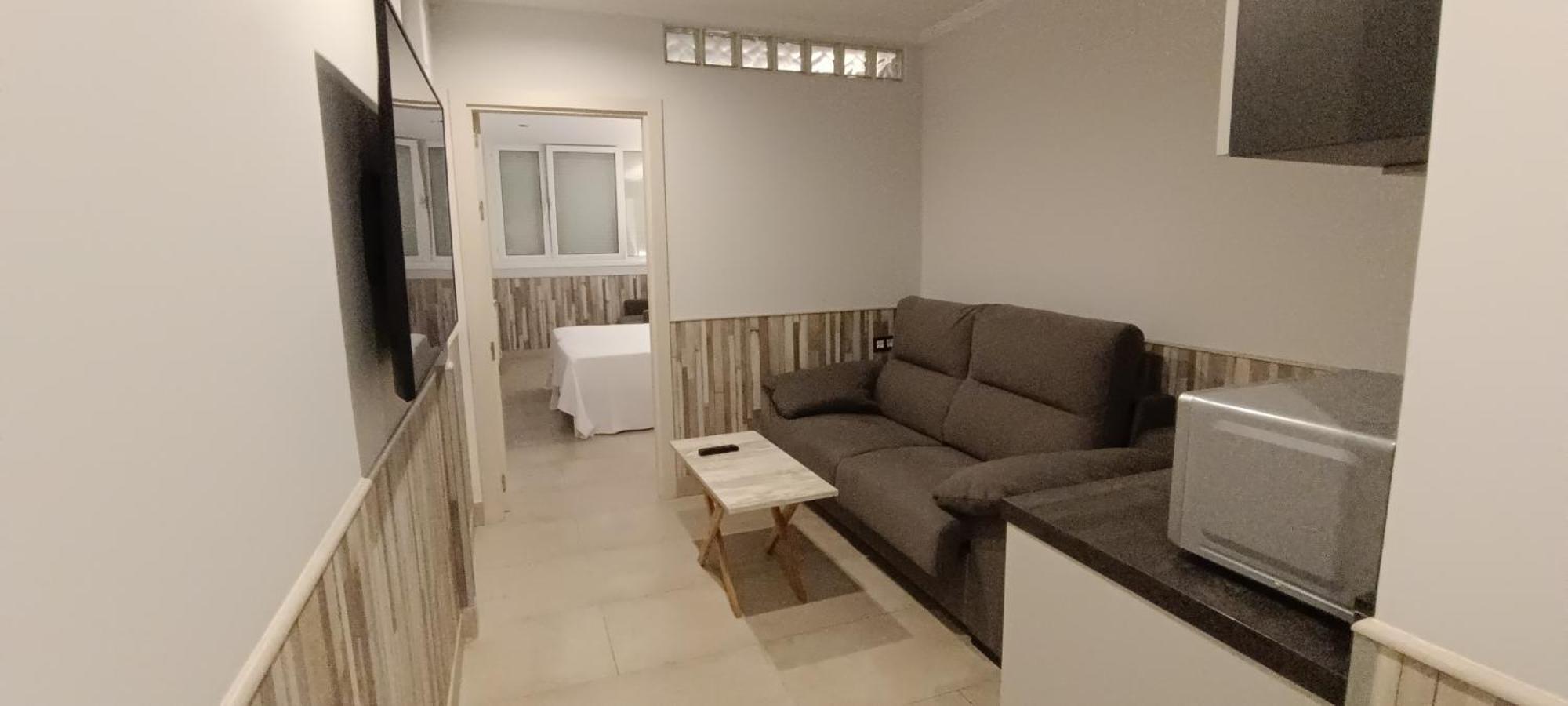 เพนชัน อัสติการ์รากา Hotel ภายนอก รูปภาพ